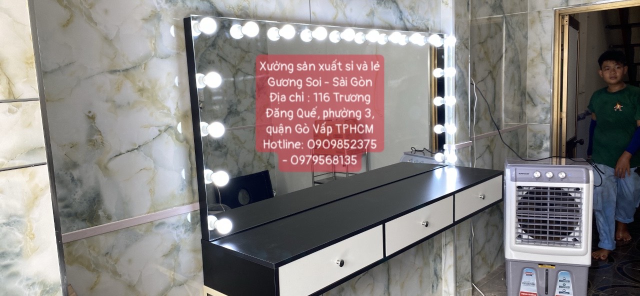Bàn Trang Điểm Treo Tường Gắn Đèn LED Gỗ MDF Chống Ẩm ( 1m8 x 80cm )