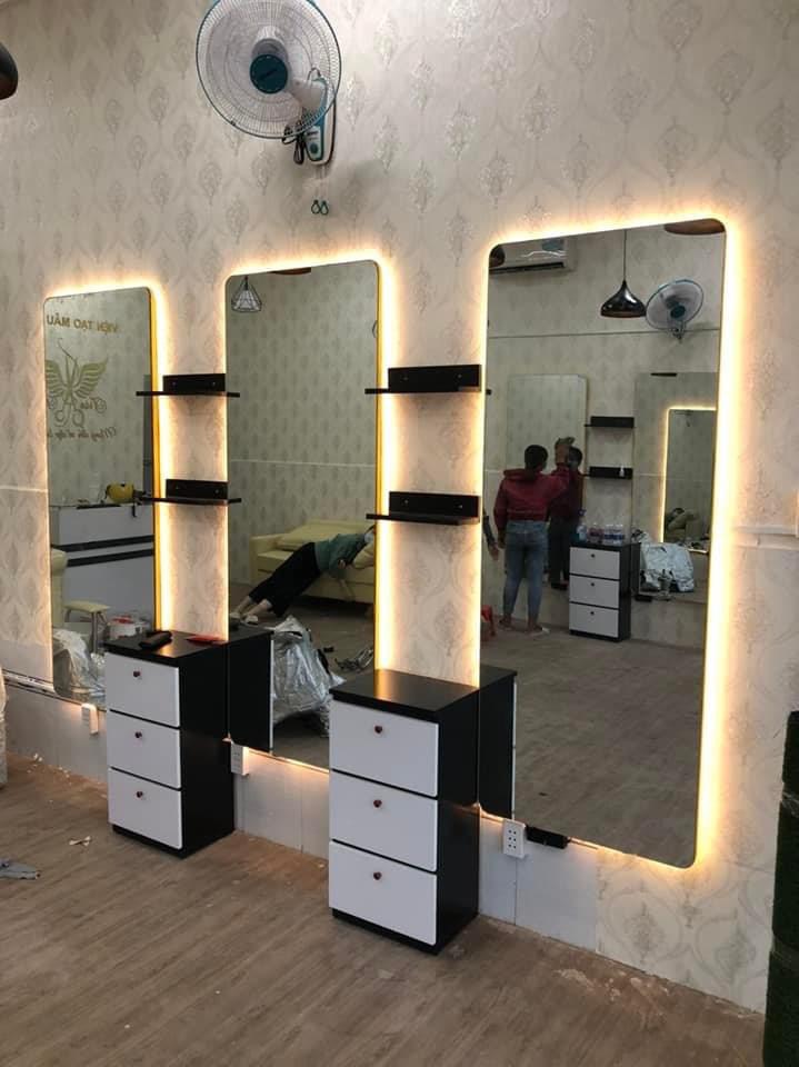 gương đèn led hắt sau