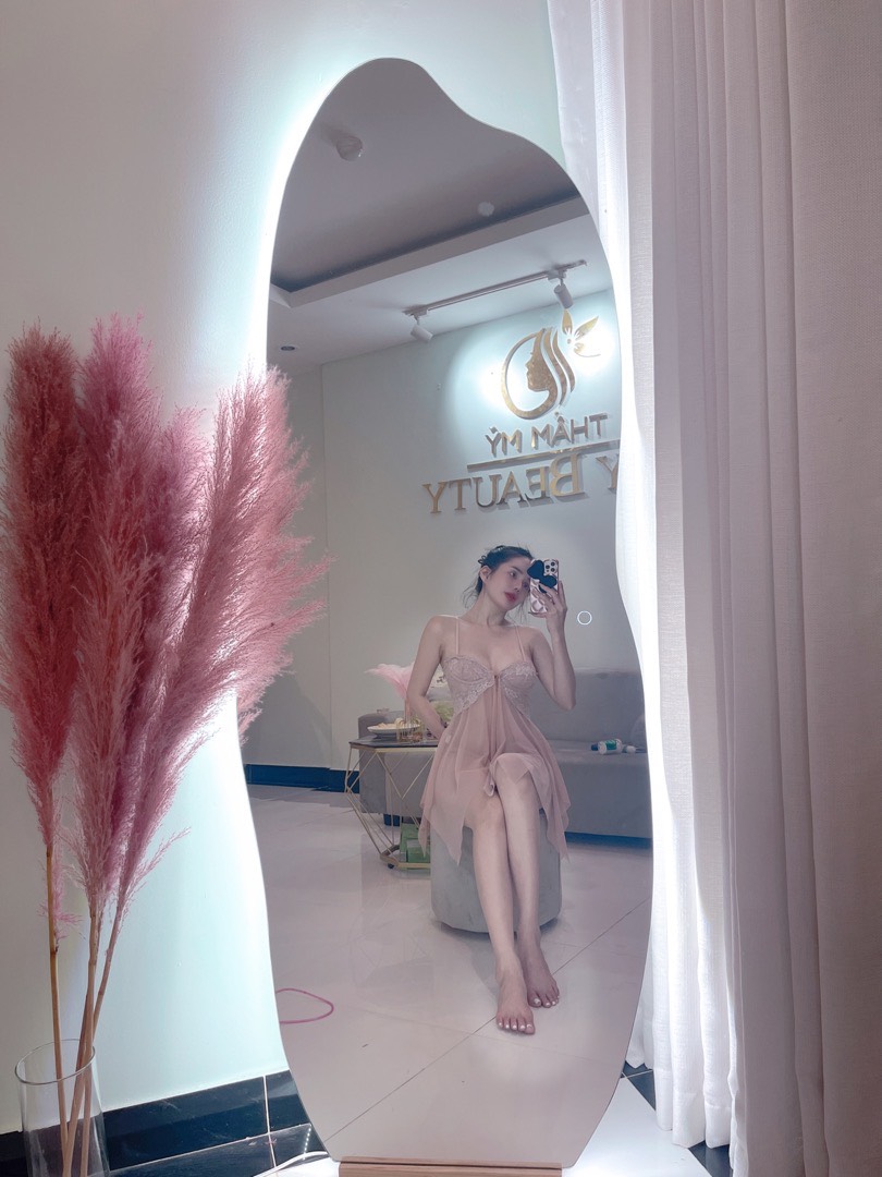 Gương thời trang hạt đậu gắn đèn led