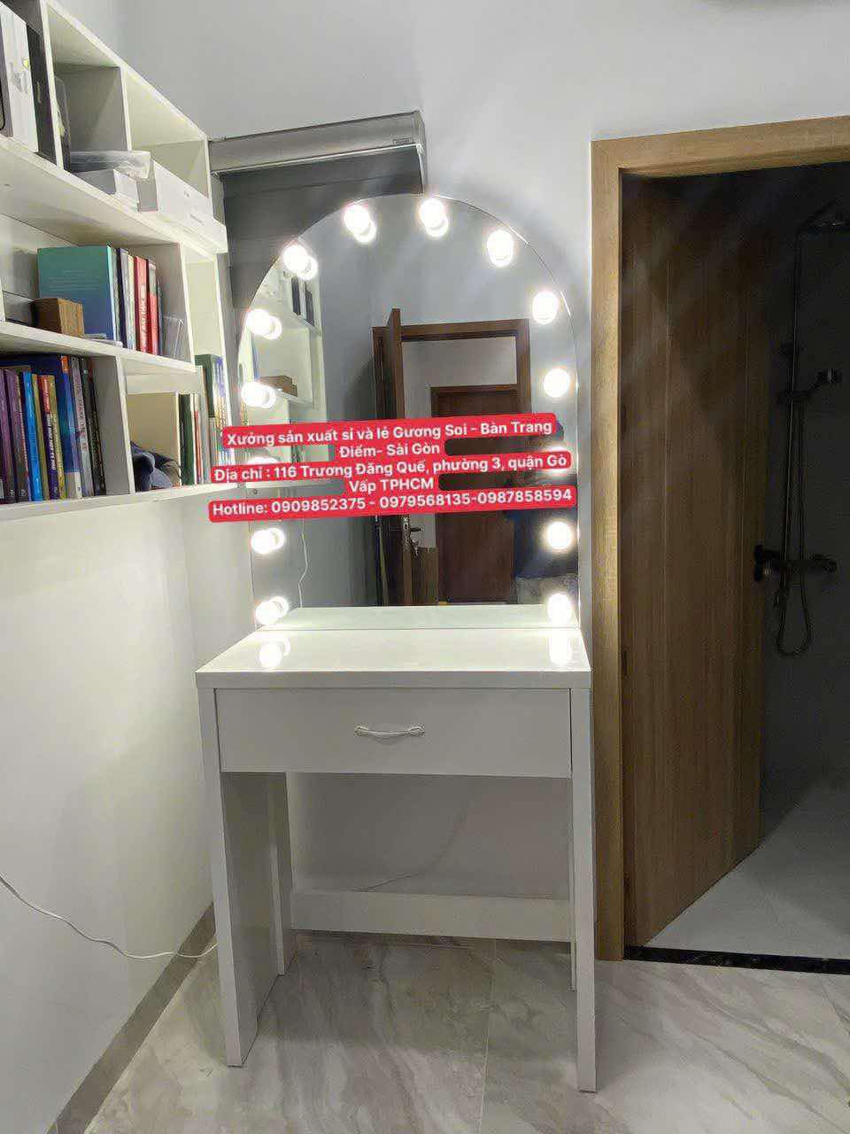 Bàn Trang Điểm Gắn Đèn LED Chân Sắt Sơn Tĩnh Điện MDF (80cm)