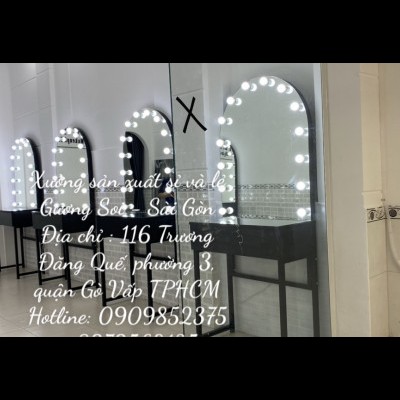Bàn Trang Điểm Gắn Đèn LED Chân Sắt Sơn Tĩnh Điện MDF (80cm)